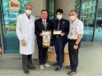 2021/06/04-三峽扶輪社與三峽北大菁英社各捐贈快篩劑500劑，共 1000劑給恩主公醫院，感謝大家支持防疫。